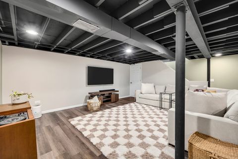 Tiny photo for 6213 Leonard Avenue, Downers Grove, IL 60516 (MLS # 12601666)