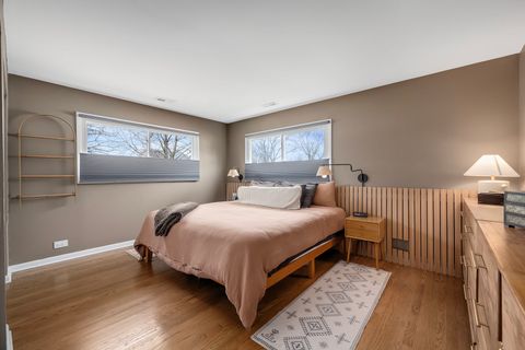 Tiny photo for 6213 Leonard Avenue, Downers Grove, IL 60516 (MLS # 12601666)