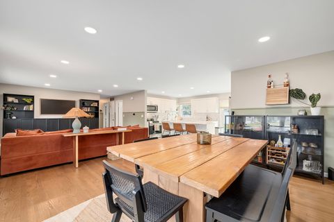 Tiny photo for 6213 Leonard Avenue, Downers Grove, IL 60516 (MLS # 12601666)