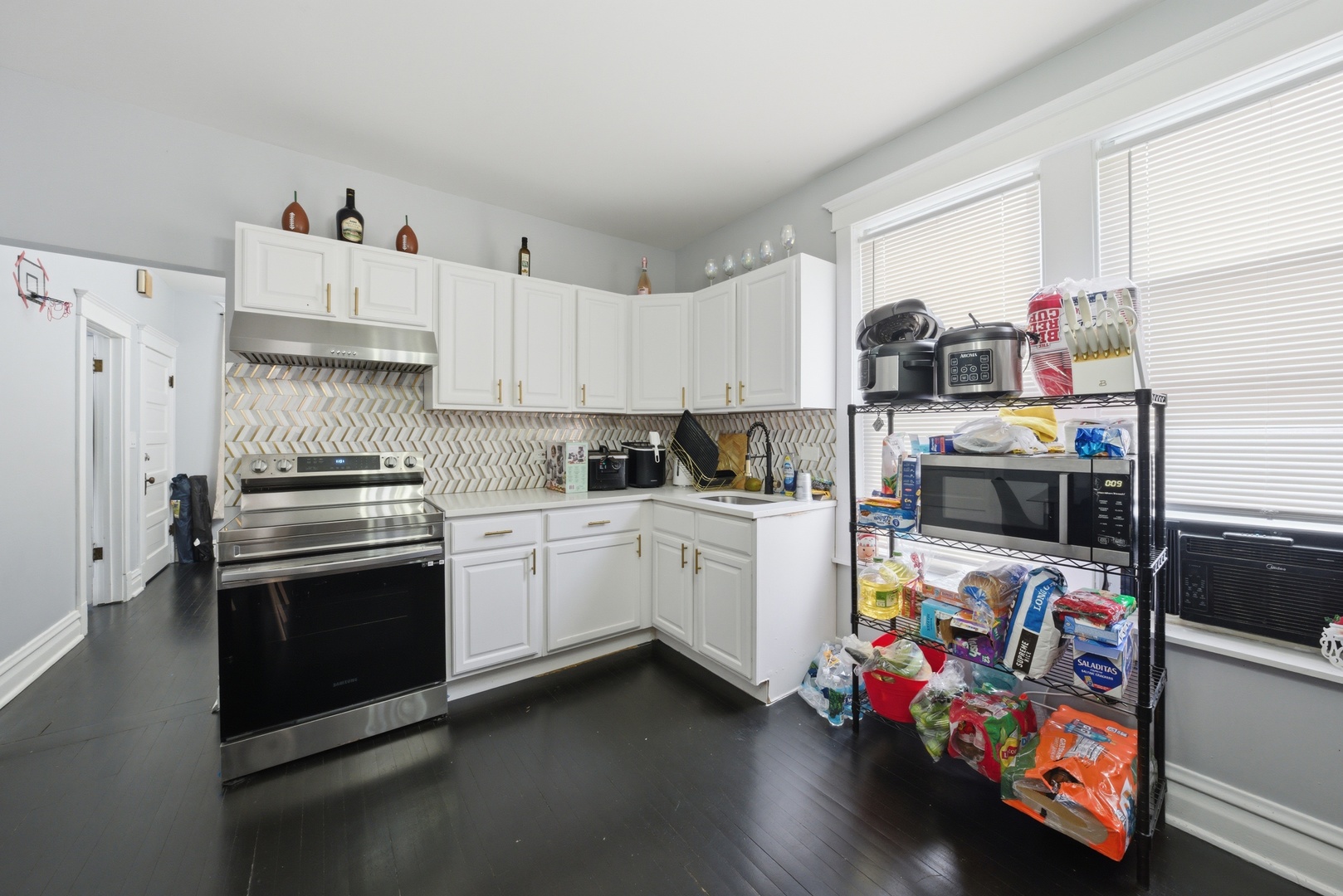 1322 Scoville Avenue