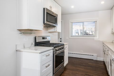 Tiny photo for 101 N Pine Street, Mount Prospect, IL 60056 (MLS # 12501414)