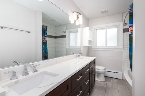 Tiny photo for 101 N Pine Street, Mount Prospect, IL 60056 (MLS # 12501414)