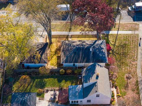 Tiny photo for 101 N Pine Street, Mount Prospect, IL 60056 (MLS # 12501414)