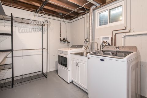 Tiny photo for 101 N Pine Street, Mount Prospect, IL 60056 (MLS # 12501414)