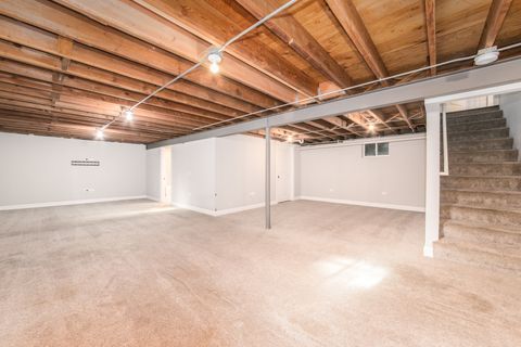 Tiny photo for 101 N Pine Street, Mount Prospect, IL 60056 (MLS # 12501414)