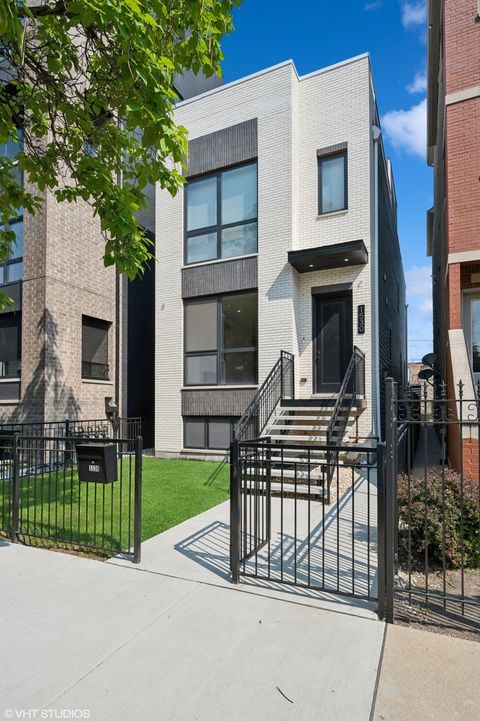 Tiny photo for 1530 W Ohio Street, Chicago, IL 60642 (MLS # 12479788)