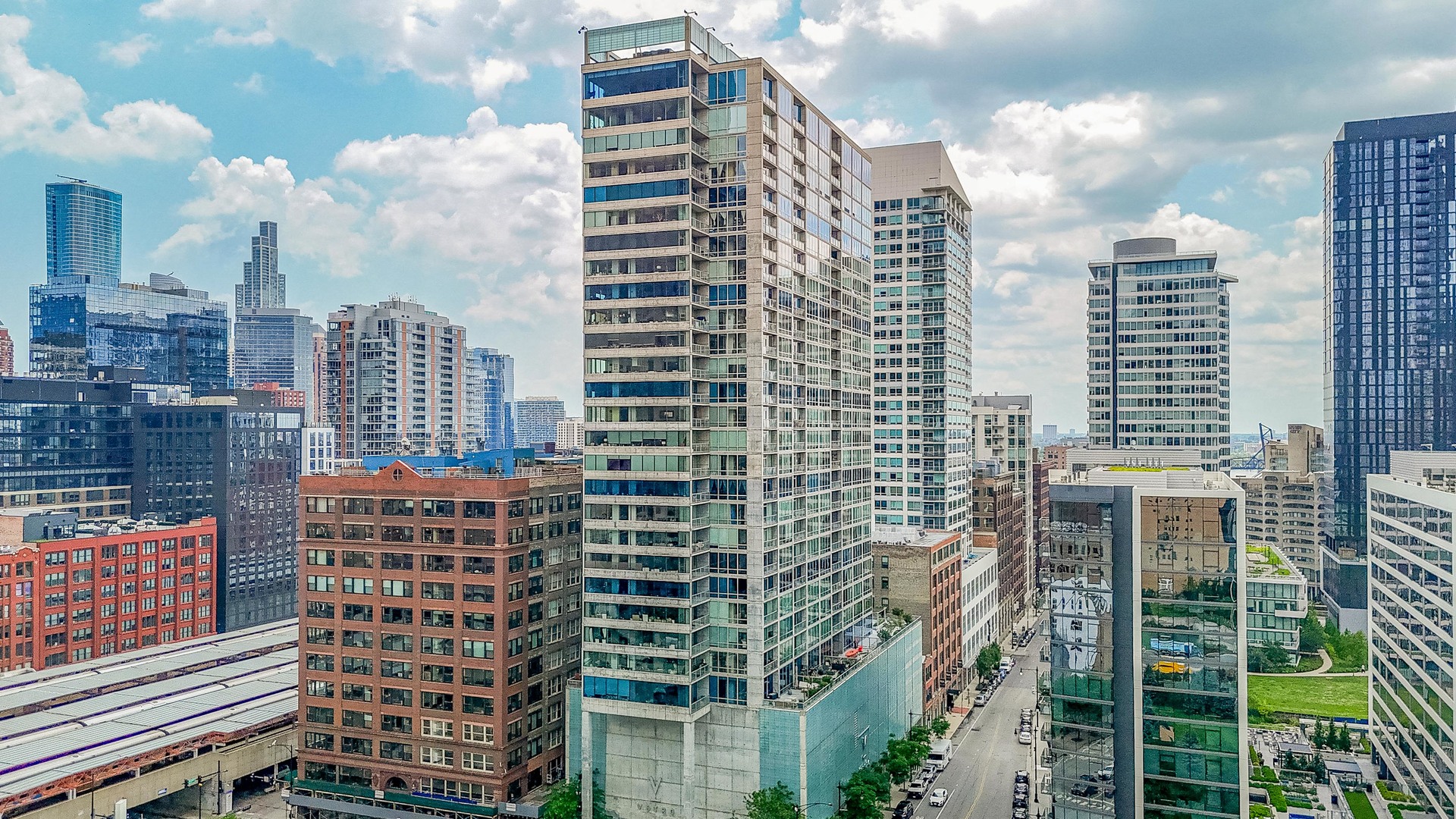611 S Wells Street 2301