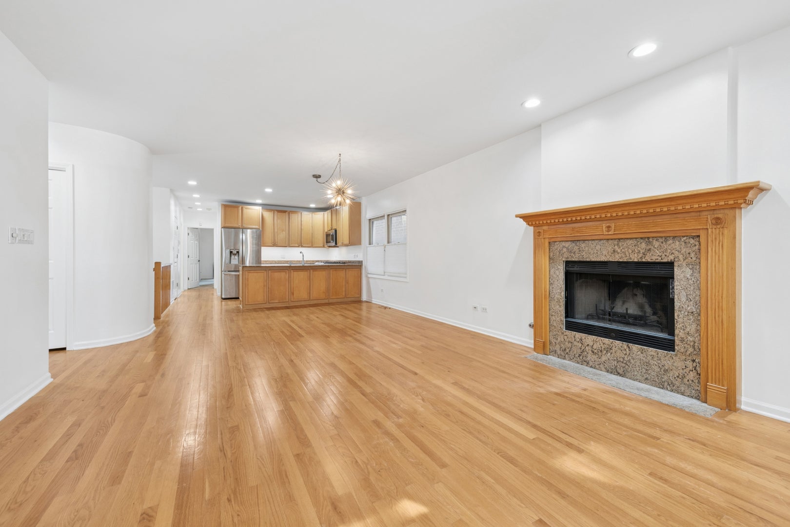 1450 W Erie Street 1E