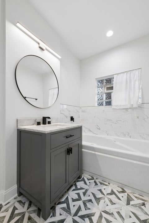 Tiny photo for 1450 W Erie Street #1E, Chicago, IL 60642 (MLS # 12769038)