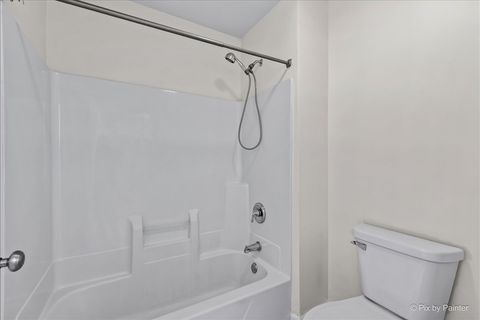 Tiny photo for 21428 W Crescent Drive, Mundelein, IL 60060 (MLS # 12629599)
