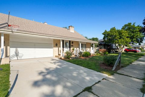 Tiny photo for 272 Prospect Avenue, Wood Dale, IL 60191 (MLS # 12448759)