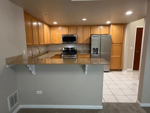 Tiny photo for 6420 Double Eagle Drive #302, Woodridge, IL 60517 (MLS # 12787467)
