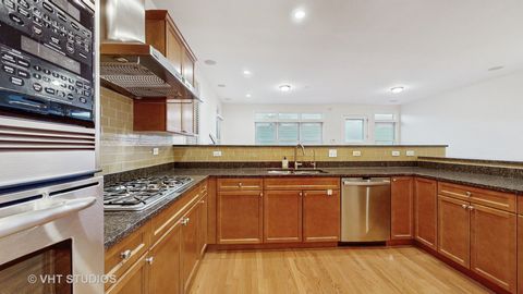 Tiny photo for 1416 S EMERALD Avenue, Chicago, IL 60607 (MLS # 12418743)