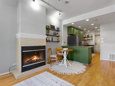 Tiny photo for 3951 N St Louis Avenue #1, Chicago, IL 60618 (MLS # 12661076)