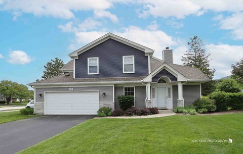 Photo of 152 Millers Crossing, Itasca, IL 60143 (MLS # 12652314)
