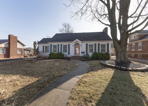 Tiny photo for 1159 N Kellogg Street, Galesburg, IL 61401 (MLS # 12588612)