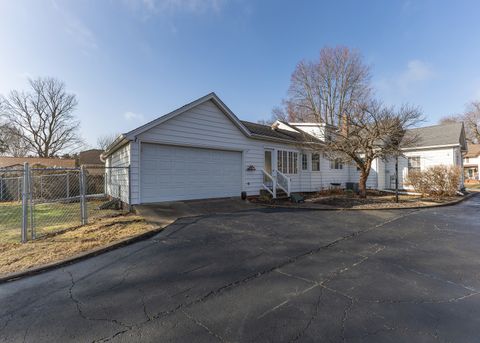Tiny photo for 1159 N Kellogg Street, Galesburg, IL 61401 (MLS # 12588612)