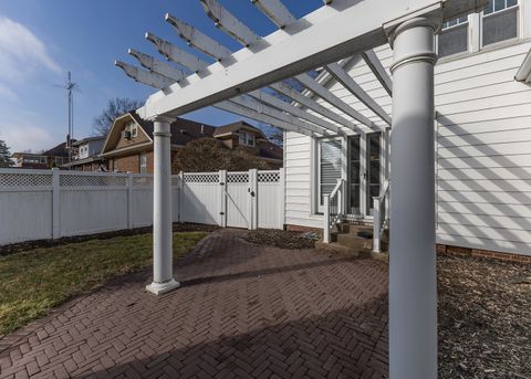 Tiny photo for 1159 N Kellogg Street, Galesburg, IL 61401 (MLS # 12588612)