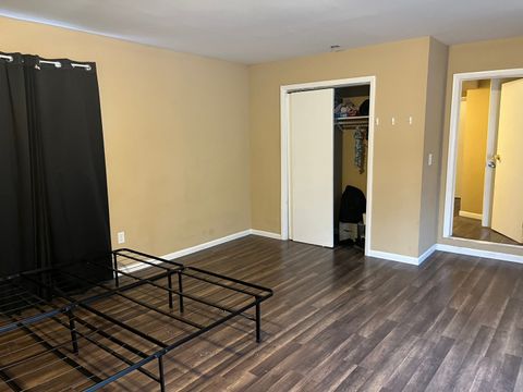 Tiny photo for 913 Superior Street, Aurora, IL 60505 (MLS # 12599288)