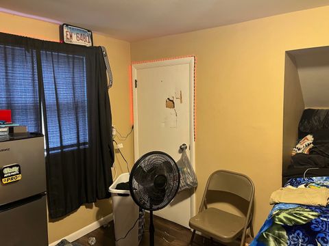 Tiny photo for 913 Superior Street, Aurora, IL 60505 (MLS # 12599288)