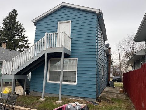 Tiny photo for 913 Superior Street, Aurora, IL 60505 (MLS # 12599288)