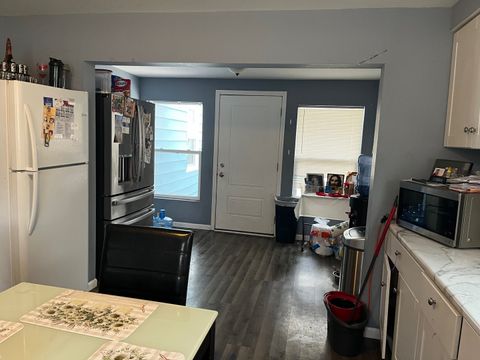 Tiny photo for 913 Superior Street, Aurora, IL 60505 (MLS # 12599288)