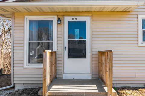 Tiny photo for 3724 W VERNER Drive, Peoria, IL 61615 (MLS # 12591291)