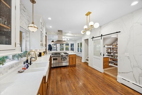 Tiny photo for 176 Riverside Road, Riverside, IL 60546 (MLS # 12493333)