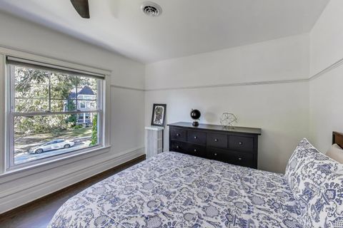 Tiny photo for 176 Riverside Road, Riverside, IL 60546 (MLS # 12493333)