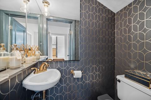 Tiny photo for 176 Riverside Road, Riverside, IL 60546 (MLS # 12493333)