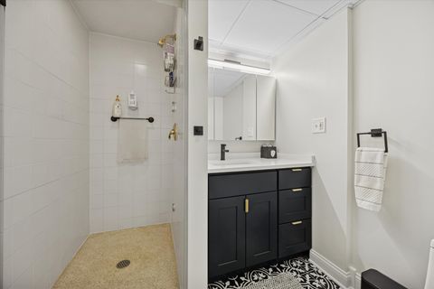 Tiny photo for 176 Riverside Road, Riverside, IL 60546 (MLS # 12493333)