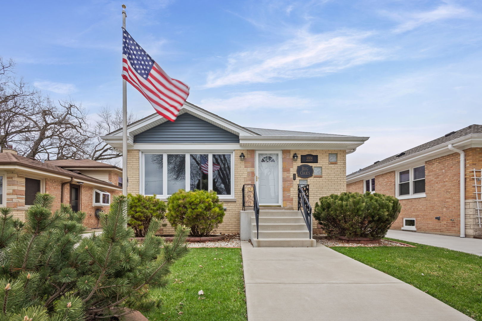 4904 N Normandy Avenue