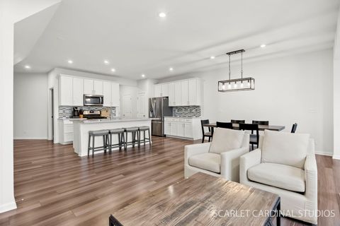 Tiny photo for 487 Watercress Drive, Aurora, IL 60504 (MLS # 12560708)