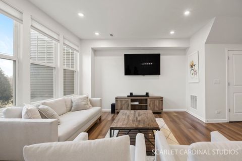 Tiny photo for 487 Watercress Drive, Aurora, IL 60504 (MLS # 12560708)