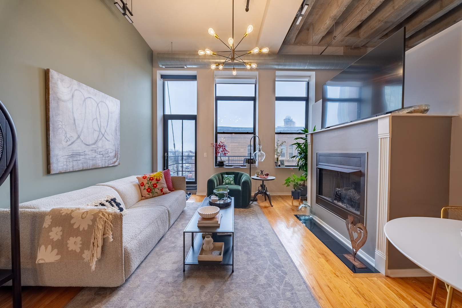 1645 W Ogden Avenue 530