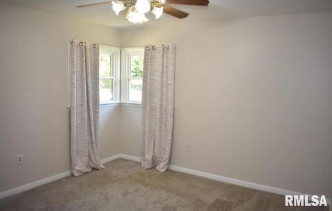 Tiny photo for 5730 GARDNER Expy, Quincy, IL 62305 (MLS # QC4266932)