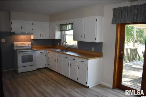 Tiny photo for 5730 GARDNER Expy, Quincy, IL 62305 (MLS # QC4266932)