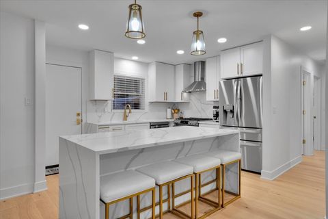 Tiny photo for 9317 Olcott Avenue, Morton Grove, IL 60053 (MLS # 12554258)