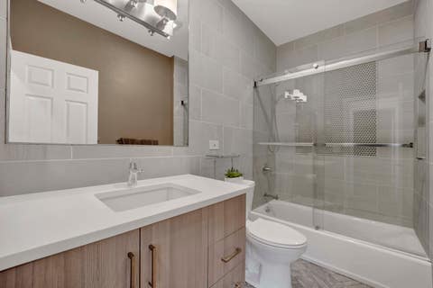 Tiny photo for 1727 W PETERSON Avenue, Chicago, IL 60660 (MLS # 12683182)