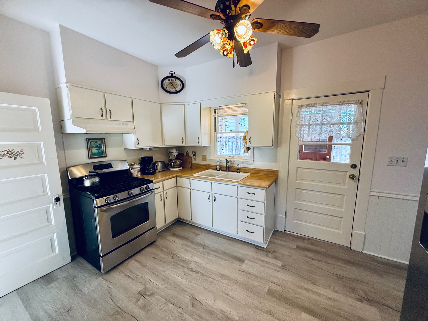 742 S 4th Street