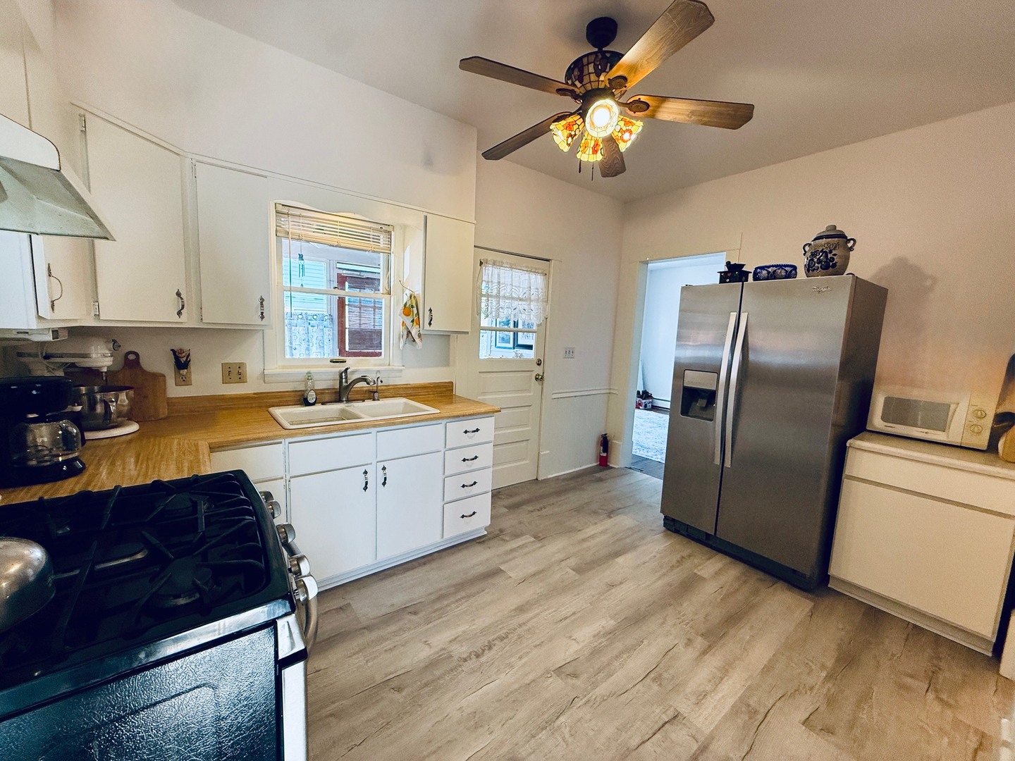 742 S 4th Street