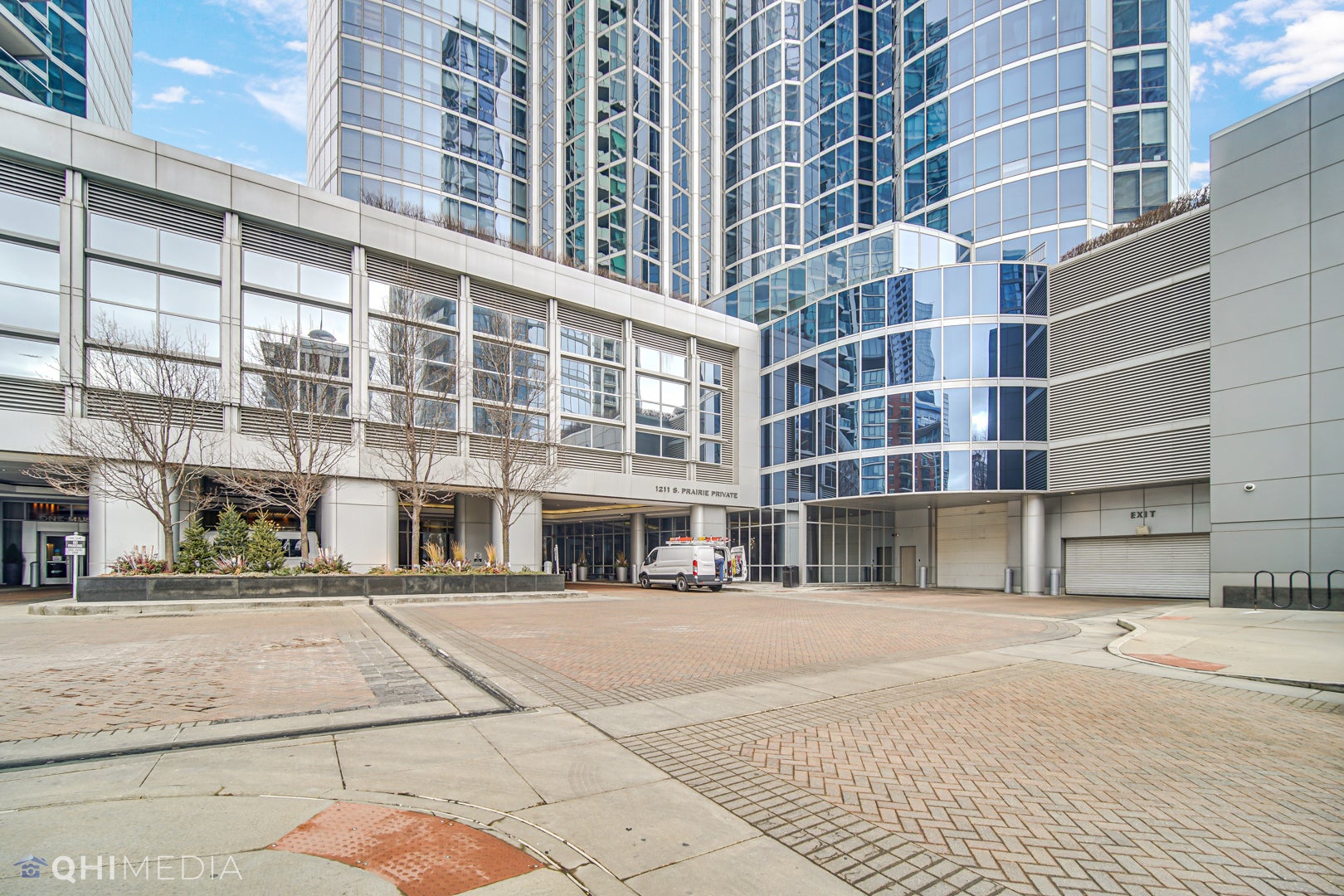 1211 S Prairie Avenue 1204