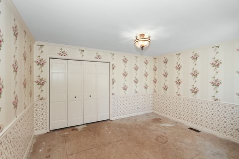 Tiny photo for 859 Saddlewood Drive, Glen Ellyn, IL 60137 (MLS # 12541592)