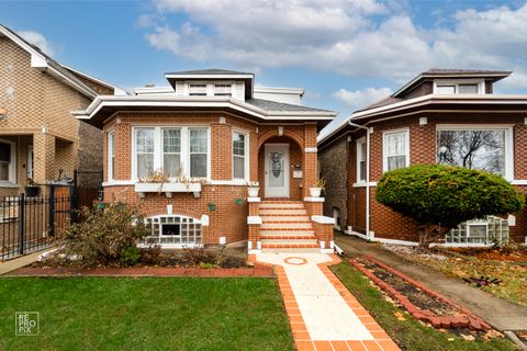 Photo of 5250 W Drummond Place, Chicago, IL 60639 (MLS # 12535348)