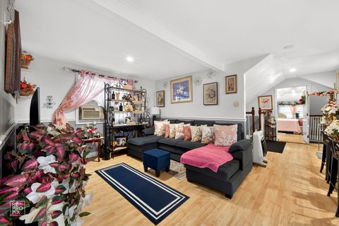 Tiny photo for 5250 W Drummond Place, Chicago, IL 60639 (MLS # 12535348)