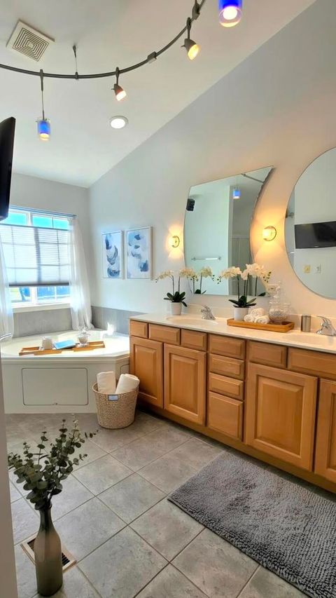 Tiny photo for 829 Clover Ridge Lane, Itasca, IL 60143 (MLS # 12582186)