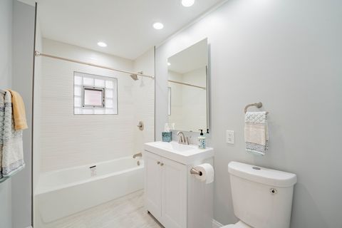 Tiny photo for 7715 S Oglesby Avenue, Chicago, IL 60649 (MLS # 12535107)