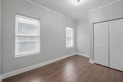 Tiny photo for 7715 S Oglesby Avenue, Chicago, IL 60649 (MLS # 12535107)