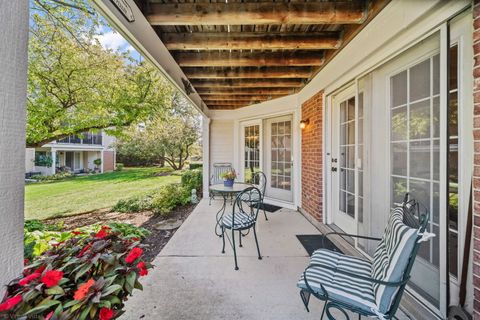 Tiny photo for 1311 Nutmeg Court #A, Mount Prospect, IL 60056 (MLS # 12468278)