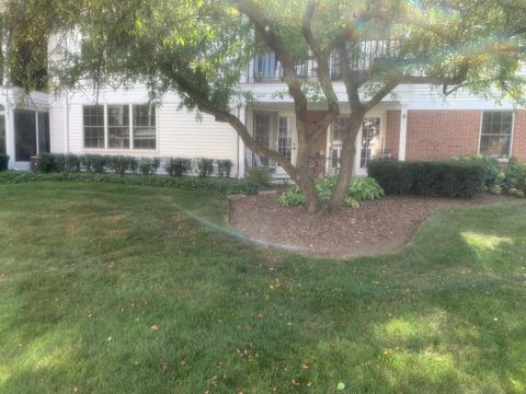Tiny photo for 1311 Nutmeg Court #A, Mount Prospect, IL 60056 (MLS # 12468278)